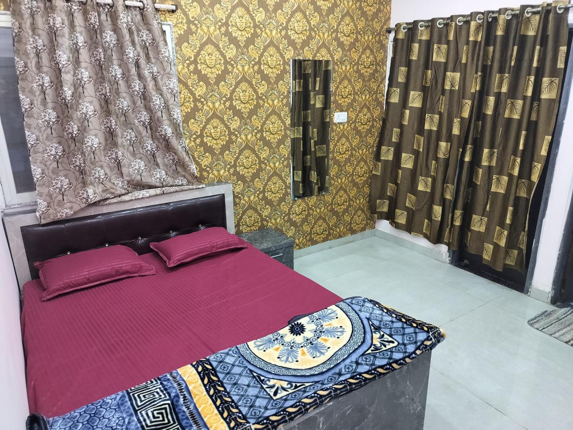 Shiv Shakti Homestay อุจเจน ภายนอก รูปภาพ